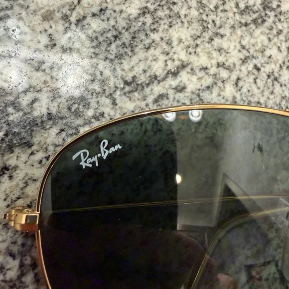Like New Ray-Ban Cockpit Aviators Gold Frame Sunglasses - Picture 3 of 7